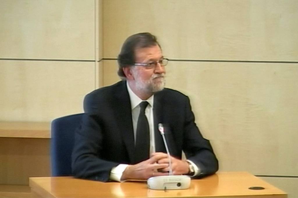Rajoy nega conhecimento de caixa 2 em depoimento a tribunal