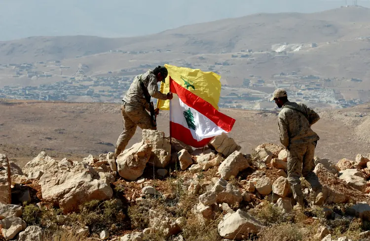Hezbollah: "As investidas israelenses ainda continuam e é direito dos libaneses resistirem e frustrarem seus planos" (Mohamed Azakir/Reuters)