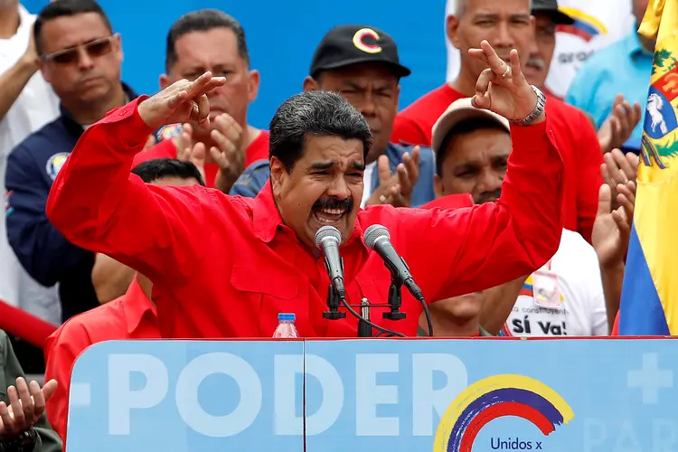 Maduro: "São algumas decisões que expressam sua impotência, seu desespero, seu ódio" (Carlos Garcias Rawlins/Reuters)