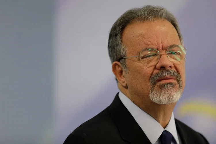 Raul Jungmann: "Obviamente, qualquer desvio de fato da lei, dos compromissos, das normas, dos protocolos, em existindo, tem que ser investigado" (Ueslei Marcelino/Reuters)