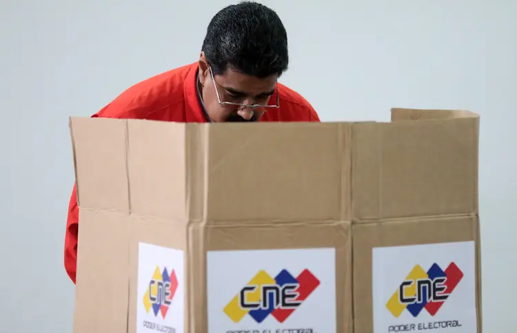 Venezuela: segundo a oposição, apenas 12% dos eleitores foram às urnas este domingo (Miraflores Palace/Handout/Reuters)