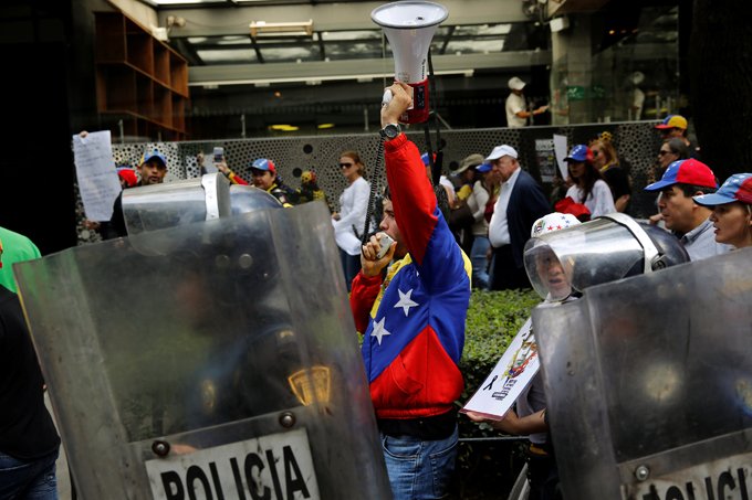 Mortes: aliança opositora Mesa da Unidade Democrática (MUD), assegura que foram pelo menos 16 mortes (Henry Romero/Reuters)