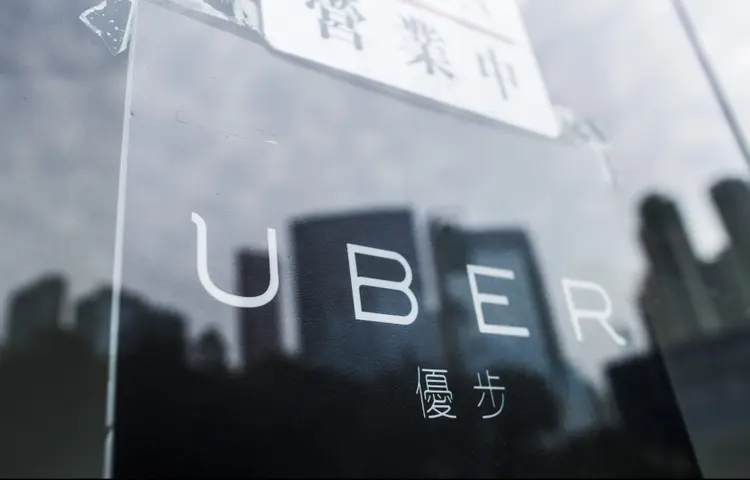Uber: suas rivais estão atacando em massa uma empresa em crise (Justin Chin/Bloomberg)