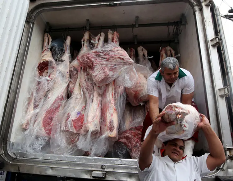 Carne: Maggi ressaltou que falta de pessoal prejudica aumento da produção nacional (Paulo Whitaker/Reuters)