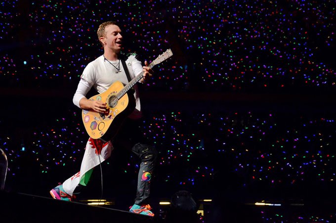 Com ingressos esgotados, Coldplay anuncia show extra em SP