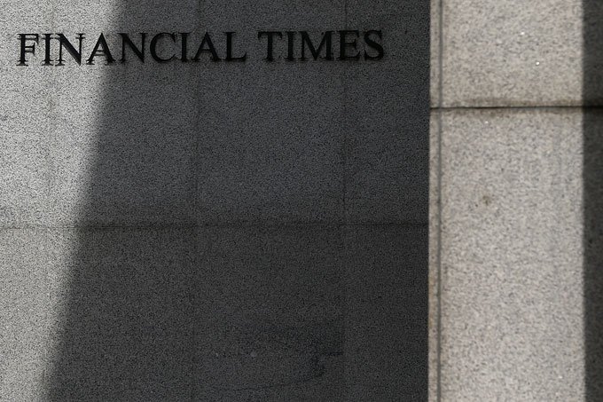 Financial Times questiona salário menor pago a mulheres