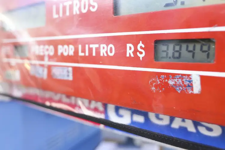 ANP: preços do etanol hidratado nos postos brasileiros recuaram em 18 estados brasileiros e no DF na semana passada (Marcelo Camargo/Agência Brasil)
