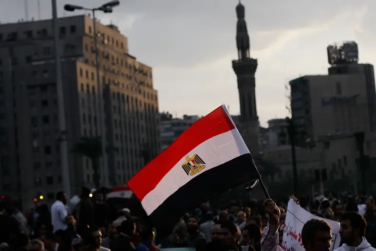 Bandeira do Egito: homens ainda serão submetidos a exame anal antes do julgamento, informou a instituição. (Chris Hondros/Getty Images)