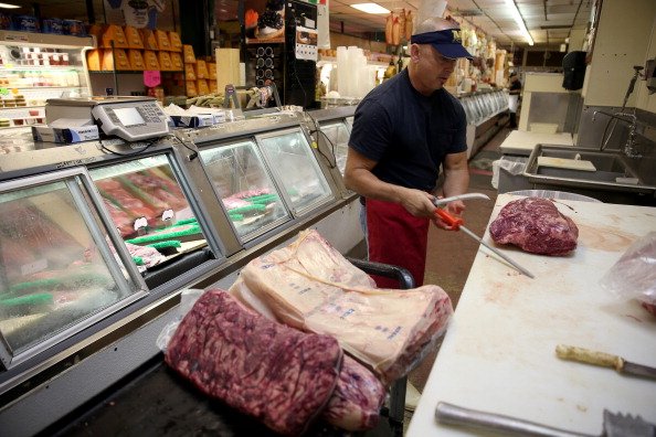 Brasil tenta acabar com proibição dos EUA à carne brasileira
