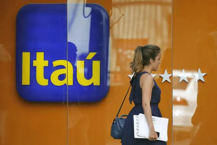 Banco Itaú: Sem anuidade, o plástico foi lançado pelo banco em novembro do ano passado (Sergio Moraes/Reuters)