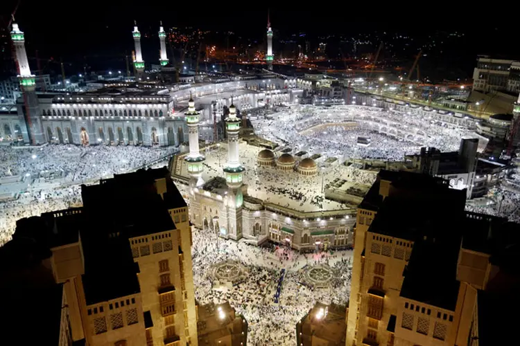 Meca: os catarianos e os muçulmanos residentes no Catar podem viajar à Arábia Saudita com qualquer companhia aérea, menos a Qatar Airways (Ahmed Jadallah/Reuters)