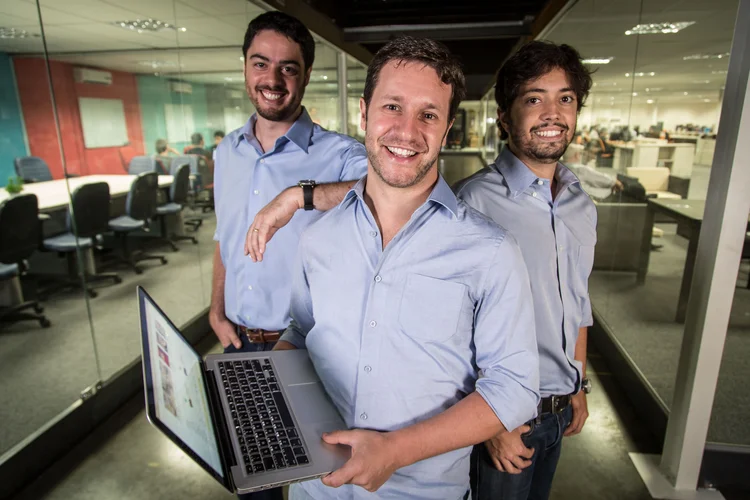 Os fundadores da Mobly: Victor Noda, Mário Fernandes e Marcelo Marques  (Fernando Cavalcanti/Mobly/Divulgação)