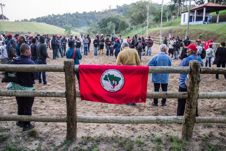 MST: a ocupação da fazenda Santa Luzia, em Piraí, foi feita por 350 famílias (Ricardo Teixeira/MST/Twitter/Reprodução)