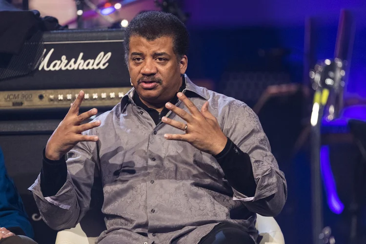 Neil deGrasse Tyson:  Quando você domina um assunto, mesmo que não seja cientifico, é mais fácil enxergar como explicá-lo de diversas maneiras e em diferentes níveis de complexidade para pessoas diferentes (Michael Campanella / Stringer/Getty Images)