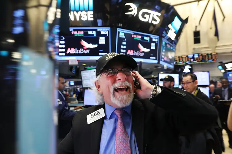 Bolsa de Nova York: ganhos recordes nos principais índices americanos animam investidores (Spencer Platt/Getty Images)