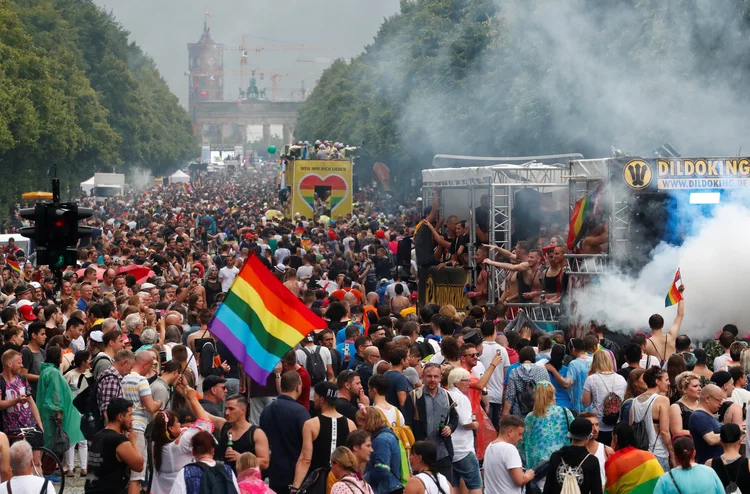 Parada gay anual de Berlim, na Alemanha, em 22 de julho de 2017 (Fabrizio Bensch/Reuters)