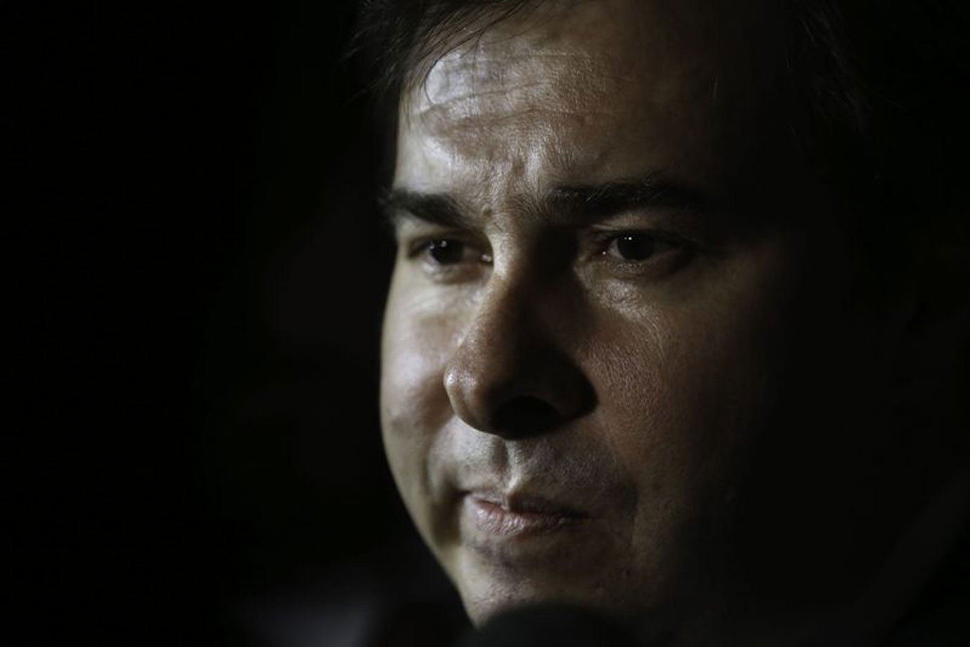 Maia coloca data à disposição para votação da denúncia