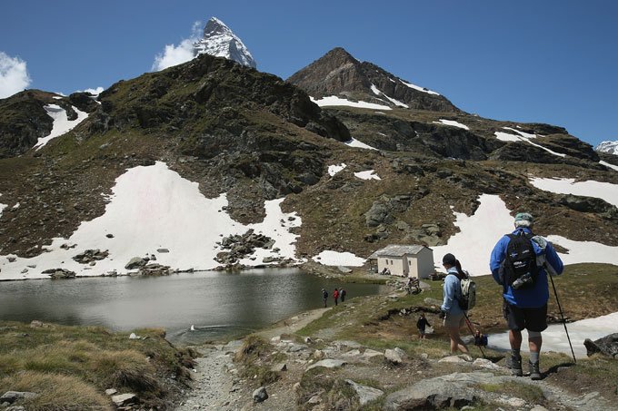 Casal desaparecido há 75 anos é encontrado em geleira na Suíça