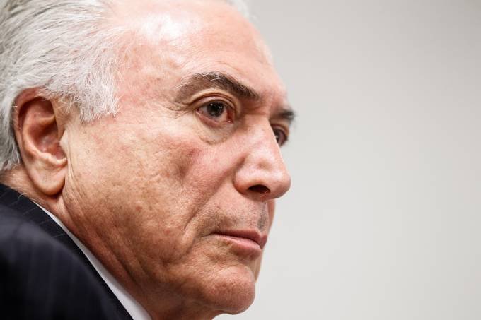 Temer debate reforma tributária com a equipe econômica