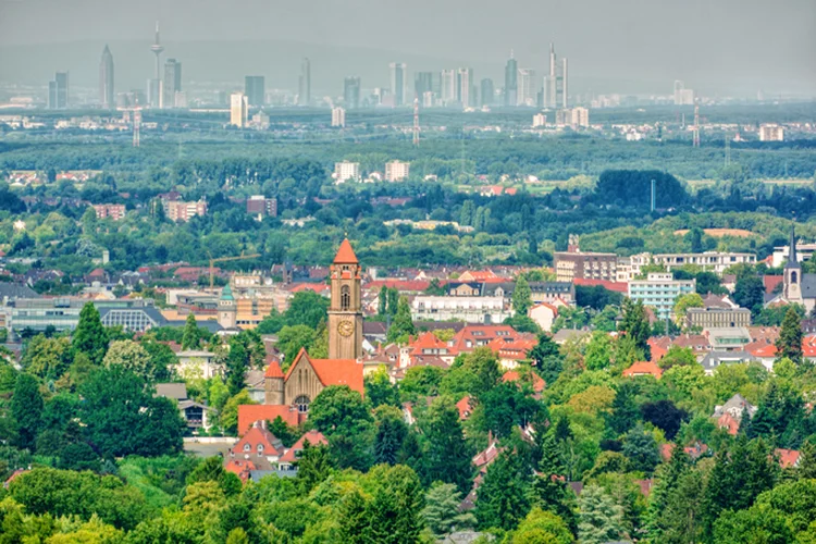 Darmstadt, Alemanha: artífices transferiram a bomba a um local seguro e pentearam o lugar no qual o menor tinha achado o artefato (iStock/Thinkstock)