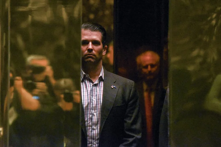 Donald Trump Jr.: advogada não sabe por que Trump Jr. acreditou que ela planejava oferecer informação danosa sobre Hillary (Stephanie Keith/Reuters)