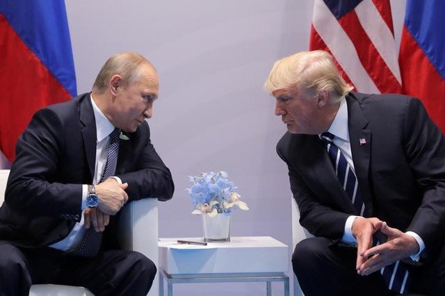 Rússia admite que é essencial realizar cúpula entre Putin e Trump