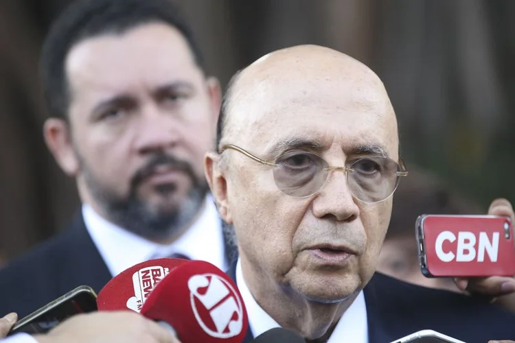 Dyogo Oliveira e Henrique Meirelles: meta fiscal foi revisada para um déficit de 159 bilhões de reais em 2017 (Antonio Cruz/Agência Brasil)