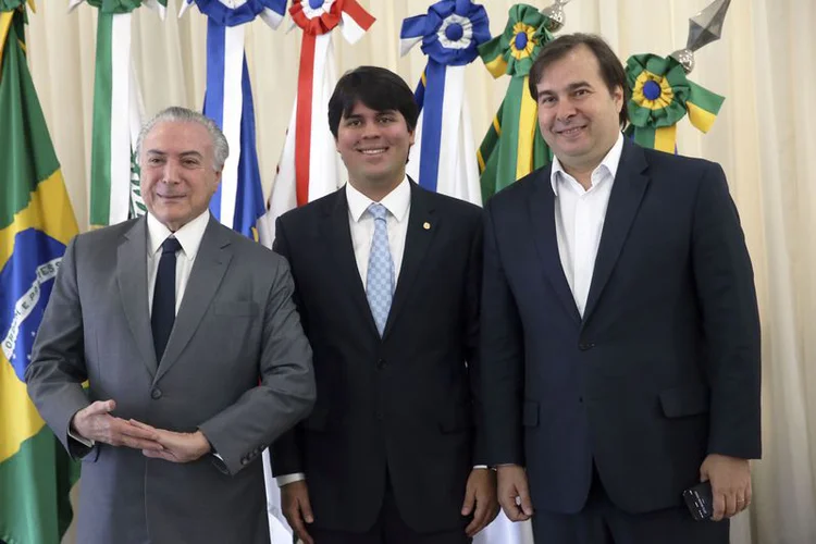 Temer, Fufuca e Maia: Segundo vice-presidente, ele assumiu o comando da Casa por conta da viagem do presidente à China (Antonio Cruz/Agência Brasil)