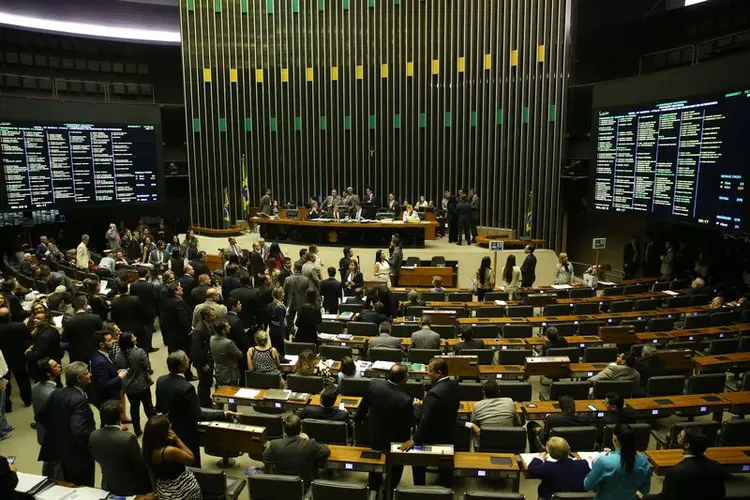 Congresso: Os empréstimos foram feitos para financiar serviços e obras de empreiteiras brasileiras no exterior (Antonio Cruz/Agência Brasil)