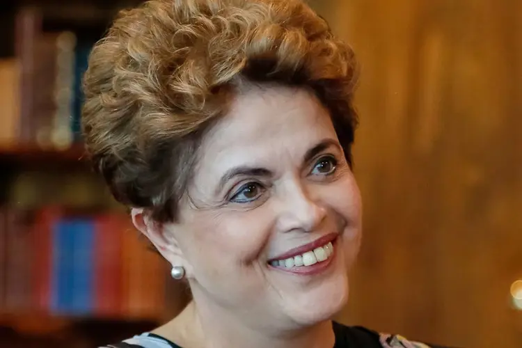 Dilma Rousseff: organização do ato das mulheres do PT trouxe um carro de som, onde Dilma e Gleisi devem discursar (Facebook/Reprodução)