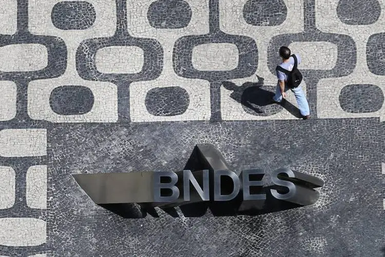 BNDES: além dos 50 bilhões de reais este ano, o governo demanda ao BNDES a antecipação de mais 130 bilhões de reais em 2018 (Nacho Doce/Reuters)