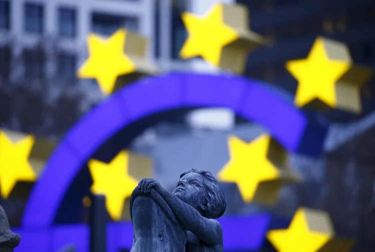 Zona do euro: "A contração do quarto trimestre consequentemente parece bem menos intensa do que o impacto da pandemia visto mais cedo neste ano" (Kai Pfaffenbach/Reuters)