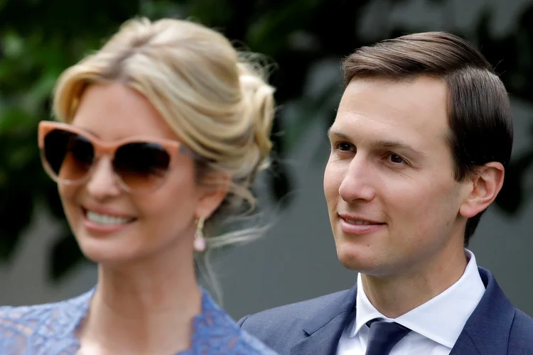 Jared Kushner e Ivanka Trump: o portal afirma que Kushner usou um servidor pessoal para enviar mensagens a altos funcionários da Casa Branca (Carlos Barria/Reuters)
