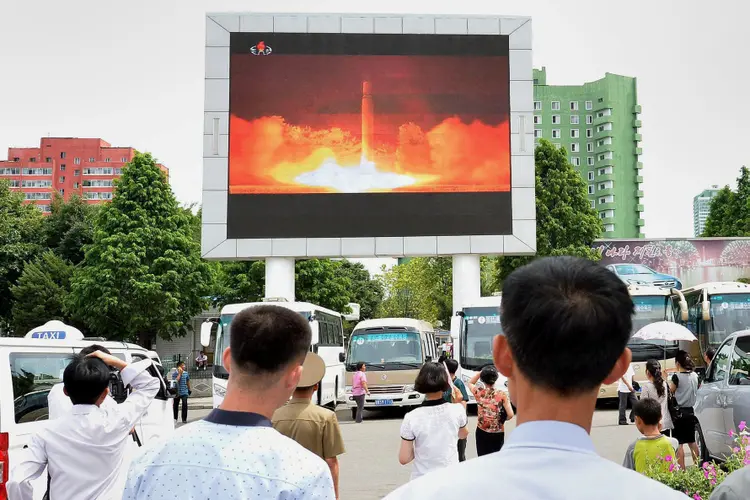 Testes de mísseis da Coreia de Norte estão por trás da alta na demanda por abrigos antibombas (Kyodo/Reuters)