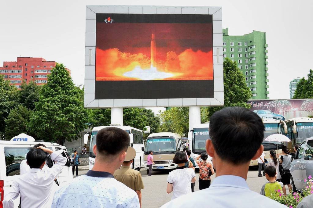 Coreia do Norte estimula demanda por abrigos antibombas