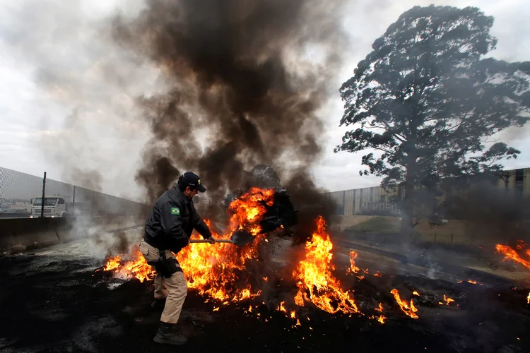 Protestos pediam que a Câmara de Deputados autorize um julgamento contra o presidente (Leonardo Benassatto/Reuters)