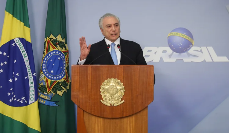 Presidente Michel Temer discursa após votação de denúncia na Câmara, dia 02/08/2017 (Adriano Machado/Reuters)