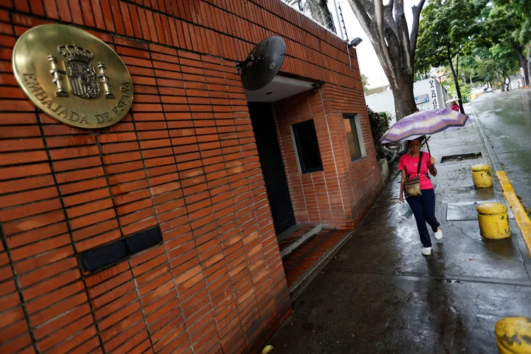 Embaixada da Espanha em Caracas: o MP não relacionou o ataque à atual crise política na Venezuela (Andres Martinez Casares/Reuters)