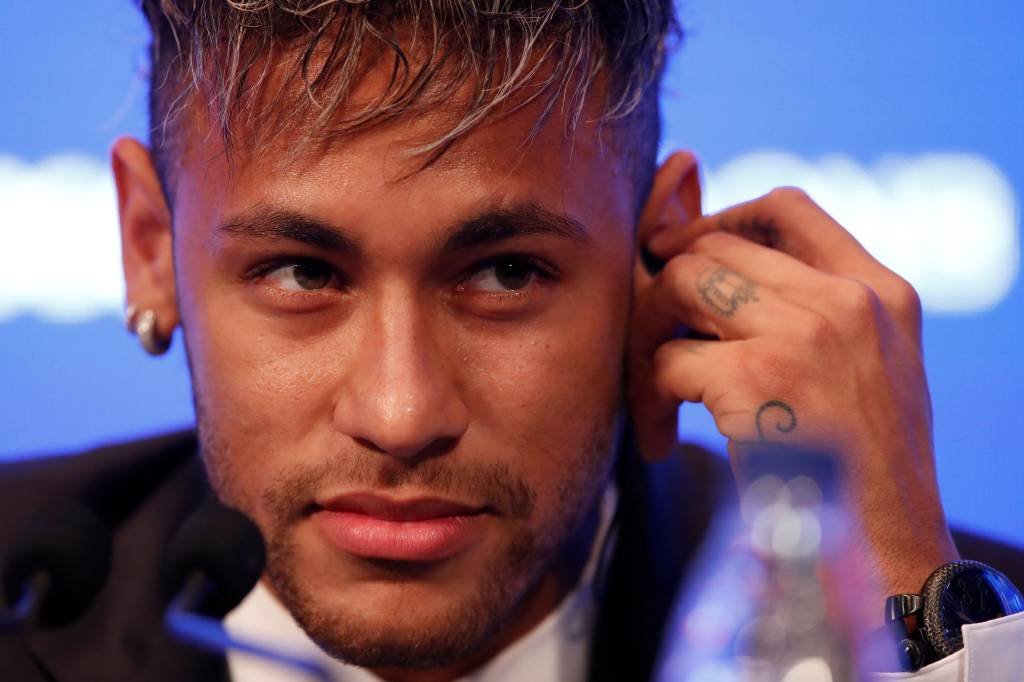 Brasileiro cria extensão que converte cifras em salário do Neymar