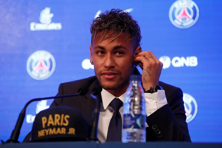 Neymar: "É inexplicável a sensação que vivi ali dentro. Foi de arrepio a todo momento, já imaginando conquistas", falou (Christian Hartmann/Reuters)