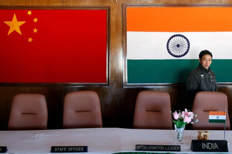 China acusa a Índia da entrada ilegal em seu território de 270 soldados armados e duas escavadoras a fim de paralisar as obras de uma estrada em Doklam (Adnan Abidi/Reuters)