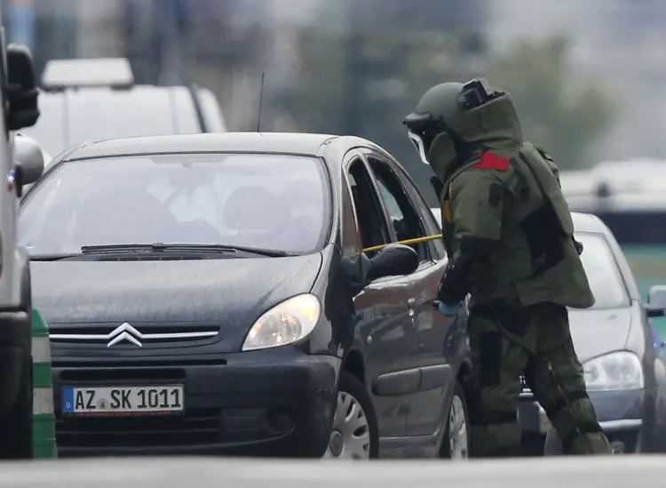 Bruxelas: "Quando a polícia o prendeu, ele afirmou ter explosivos", disse porta-voz (Francois Lenoir/Reuters)