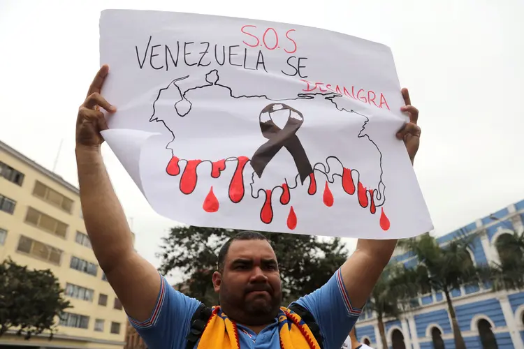 Venezuela: há uma chance em duas de o país não consiga pagar suas dívidas (Guadalupe Pardo/Reuters)