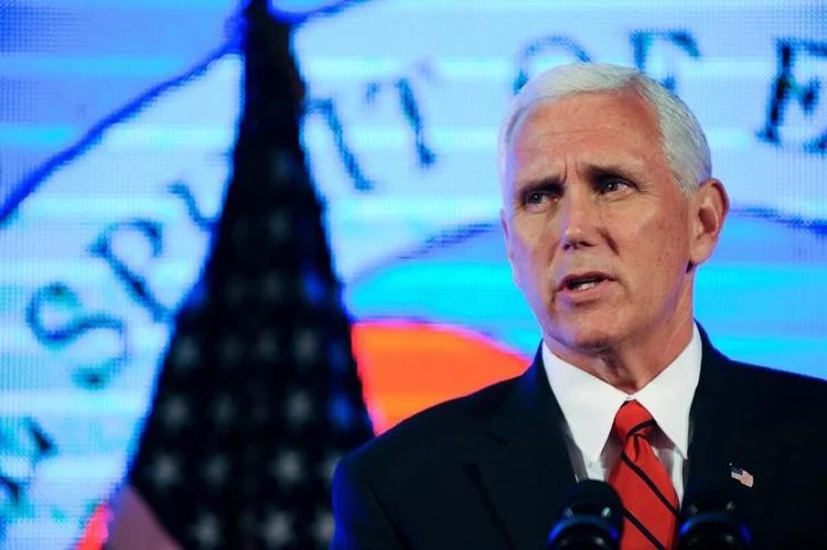 Mike Pence exortou o Equador e demais aliados da região a se afastarem ainda mais do regime de Maduro (Mary F. Calvert/Reuters)