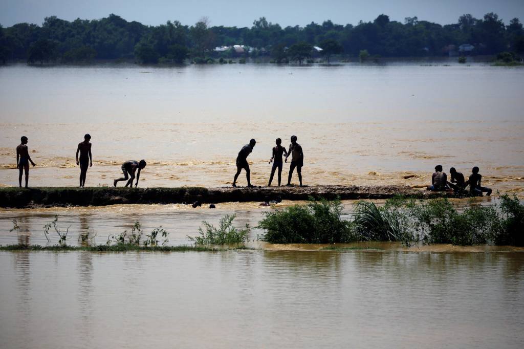 Inundações deixam mais de 160 mortos no sul da Ásia