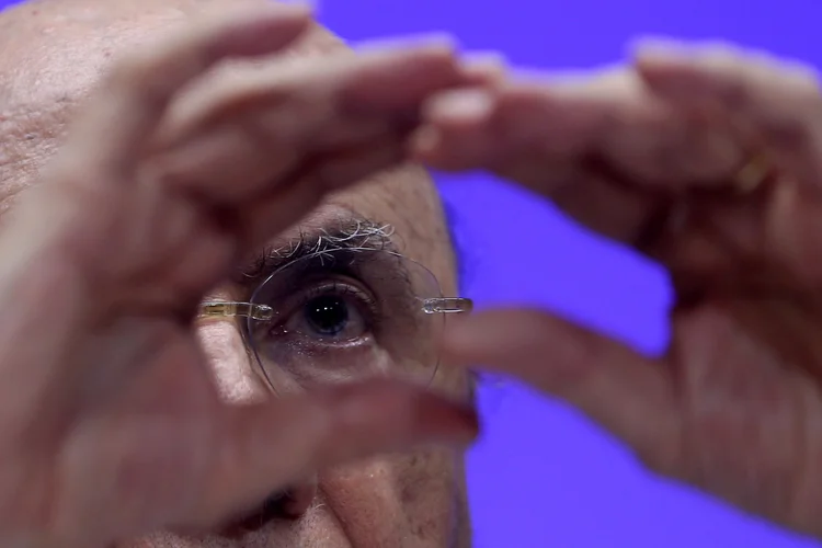 Meirelles: "Não há dúvida de que a não aprovação tem um efeito forte negativo", avaliou o ministro (Adriano Machado/Reuters)