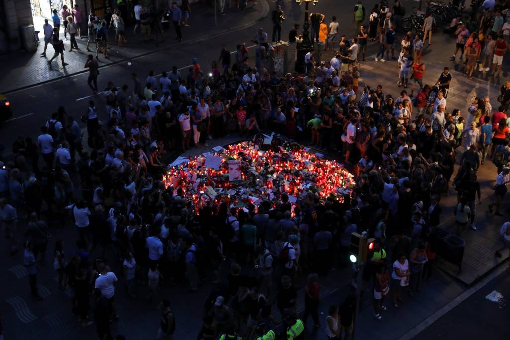 Vítimas dos atentados na Catalunha são de 35 nacionalidades