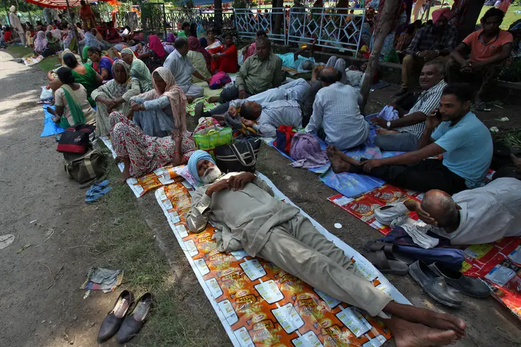 Protestos a favor do guru: diversos adeptos da seita fizeram protestos na semana passada a favor do líder (Ajay Verma/Reuters)