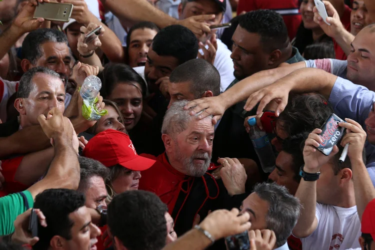 Lula: a organização dos atos pró-Lula fez ainda uma parceria com a agência de viagens Roma Tour para hospedagens com descontos (Paulo Whitaker/Reuters)