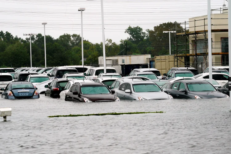 Estados Unidos: a passagem do Harvey impactou toda a população local (Rick Wilking/Reuters)